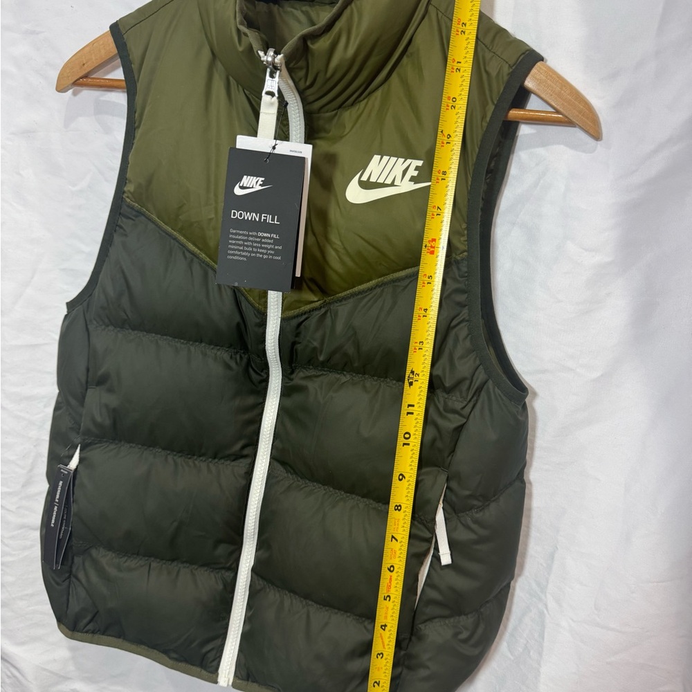 Nike Sportswear Windrunner Reversible Down Fill Vest | XS - Picture 9 of 11